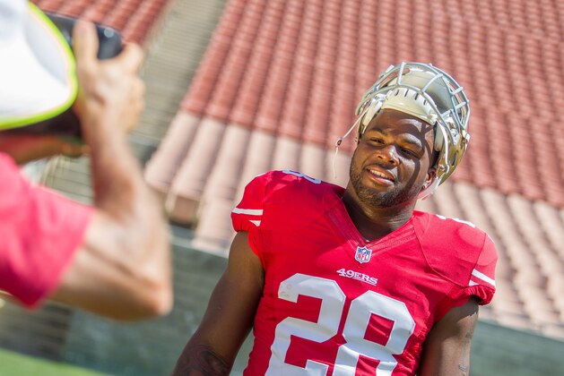 IMAGE DISTRIBUTED FOR NFL PLAYERS INC. - San Francisco 49ers' Carlos Hyde poses for a photo at the 2014 NFLPA Rookie Premiere at the Los Angeles Memorial Coliseum on Saturday, May 31, 2014 in Los Angeles. (Jeff Lewis/AP Images for NFL Players Inc.)