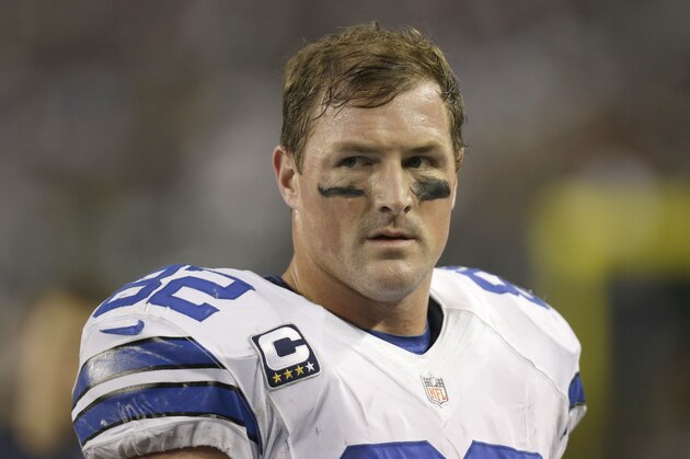 Dallas Cowboys tight end Jason Witten (82) walks the sidelines during the first half of an NFL football game against the Philadelphia Eagles Sunday, Dec. 29, 2013, in Arlington, Texas. (AP Photo/Tim Sharp) Dallas Cowboys tight end Jason Witten (82) walks the sidelines during the first half of an NFL football game against the Philadelphia Eagles Sunday, Dec. 29, 2013, in Arlington, Texas. (AP Photo/Tim Sharp)