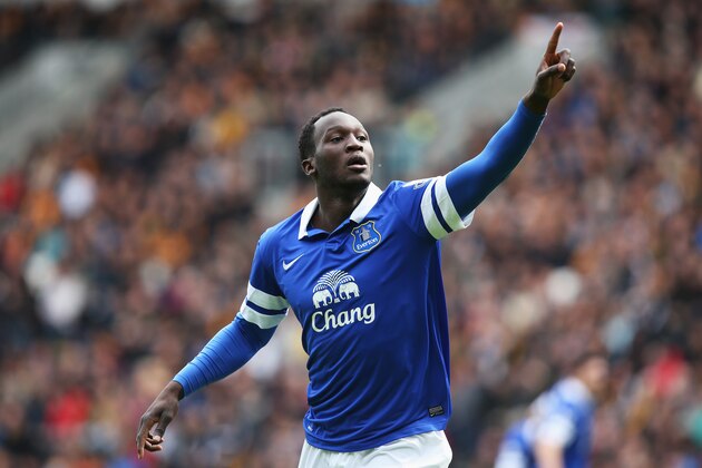 HULL, ENGLAND - MAY 11:  Romelu Lukaku of Everton celebrates his goal during the Barclays Premier League match between Hull City and Everton at KC Stadium on May 11, 2014 in Hull, England.  (Photo by Jan Kruger/Getty Images)