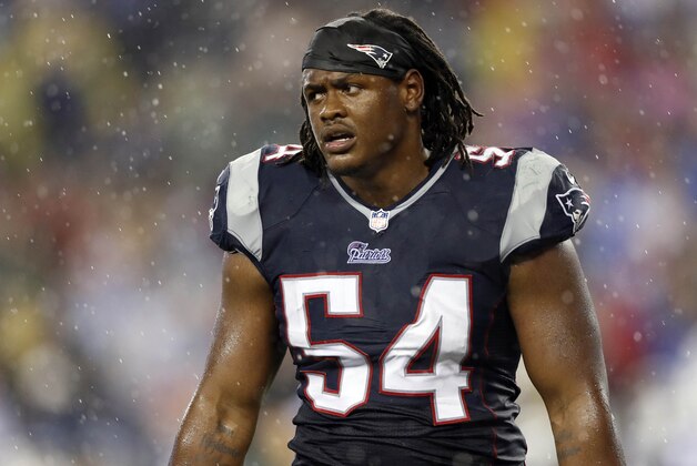 Sep 12, 2013; Foxborough, MA, USA; New England Patriots outside linebacker Dont'a Hightower (54) during the fourth quarter against the New York Jets at Gillette Stadium.  The New England Patriots won 13-10. Mandatory Credit: Greg M. Cooper-USA TODAY Sports