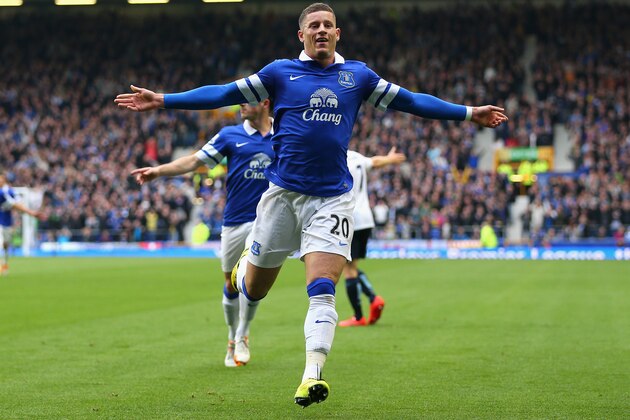 LIVERPOOL, ENGLAND - MAY 03:  Ross Barkley of Everton celebrates scoring the opening goal during the Barclays Premier League match between Everton and Manchester City at Goodison Park on May 3, 2014 in Liverpool, England.  (Photo by Clive Brunskill/Getty Images)