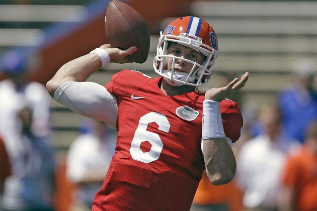 Florida quarterback Jeff Driskel (6) throws a pass during a spring NCAA college football scrimmage, Saturday, April 6, 2013, in Gainesville, Fla. (AP Photo/John Raoux)