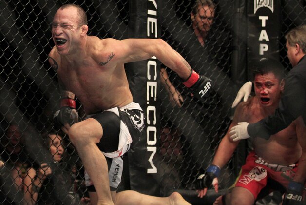 Wanderlei Silva, left, celebrates after beating Cung Le, right, during the second round of a UFC 139 Mixed Martial Arts middleweight bout in San Jose, Calif., Saturday, Nov. 19, 2011. Silva won by TKO in the second round. (AP Photo/Jeff Chiu) Wanderlei Silva, left, celebrates after beating Cung Le, right, during the second round of a UFC 139 Mixed Martial Arts middleweight bout in San Jose, Calif., Saturday, Nov. 19, 2011. Silva won by TKO in the second round. (AP Photo/Jeff Chiu)