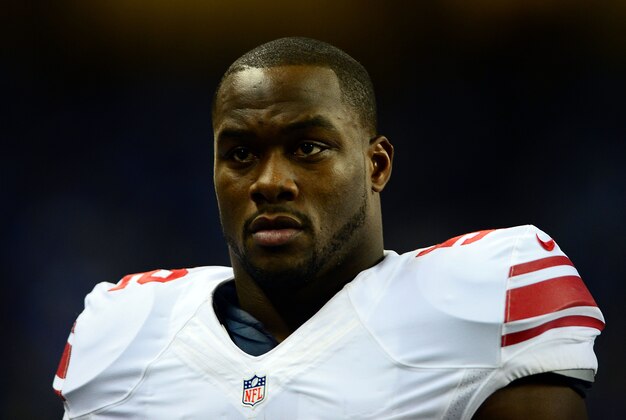 Dec 22, 2013; Detroit, MI, USA; New York Giants middle linebacker Jon Beason (52) against the Detroit Lions at Ford Field. Mandatory Credit: Andrew Weber-USA TODAY Sports