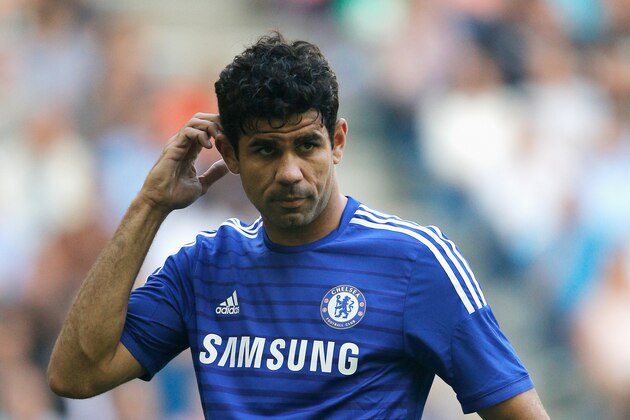 ARNHEM, NETHERLANDS - JULY 30:  Diego Costa of Chelsea in action during the pre season friendly match between Vitesse Arnhem and Chelsea at the Gelredome Stadium on July 30, 2014 in Arnhem, Netherlands.  (Photo by Dean Mouhtaropoulos/Getty Images)