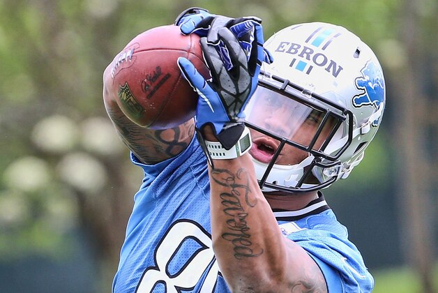 ALLEN PARK, MI - MAY 16: Detroit Lions first round NFL Draft pick Eric Ebron #85 goes through the passing drills during Detroit Lions Rookie Minicamp on May 16, 2014 in Allen Park, Michigan. (Photo by Leon Halip/Getty Images) ALLEN PARK, MI - MAY 16: Detroit Lions first round NFL Draft pick Eric Ebron #85 goes through the passing drills during Detroit Lions Rookie Minicamp on May 16, 2014 in Allen Park, Michigan. (Photo by Leon Halip/Getty Images)