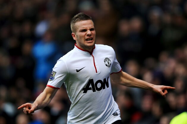 BIRMINGHAM, ENGLAND - DECEMBER 15:  Tom Cleverley of Manchester United celebrates as he scores their thrid goal during the Barclays Premier League match between Aston Villa and Manchester United at Villa Park on December 15, 2013 in Birmingham, England.  (Photo by Richard Heathcote/Getty Images)