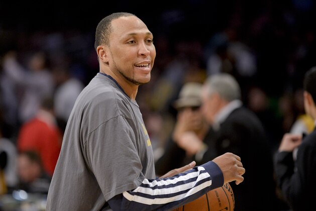 Dallas Mavericks forward Shawn Marion warms up for the start of an NBA basketball game against the Los Angeles Lakers, Friday, April 4, 2014, in Los Angeles.(AP Photo/Gus Ruelas)