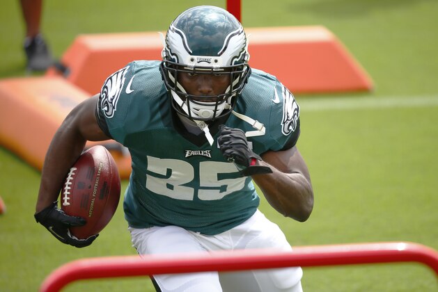 Philadelphia Eagles running back LeSean McCoy runs a drill during NFL football training camp Monday, Aug. 4, 2014, in Philadelphia. (AP Photo/Matt Rourke)
