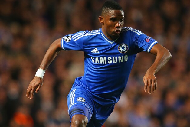 LONDON, ENGLAND - APRIL 08:  Samuel Eto'o of Chelsea breaks with the ball during the UEFA Champions League Quarter Final second leg match between Chelsea and Paris Saint-Germain FC at Stamford Bridge on April 8, 2014 in London, England.  (Photo by Julian Finney/Getty Images)