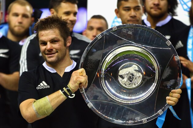 LONDON, ENGLAND - NOVEMBER 16: Captain Richie McCaw of New Zealand lifts the trophy after the QBE International match between England and New Zealand at Twickenham Stadium on November 16, 2013 in London, England.  (Photo by Phil Walter/Getty Images)