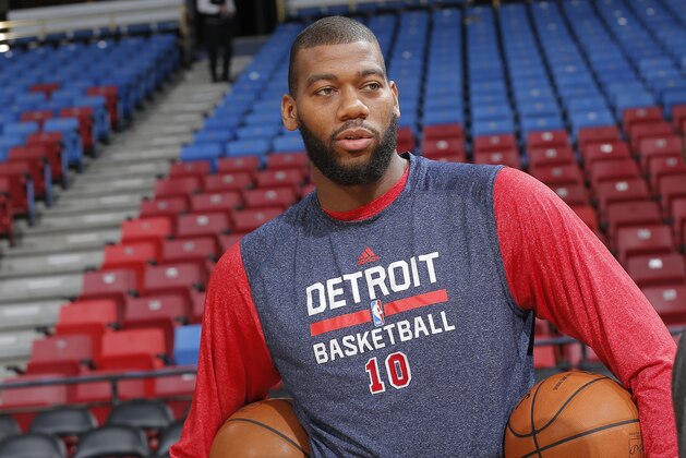 SACRAMENTO, CA - NOVEMBER 15: Greg Monroe #10 of the Detroit Pistons warms up prior to the game against the Sacramento Kings on November 15, 2013 at Sleep Train Arena in Sacramento, California. NOTE TO USER: User expressly acknowledges and agrees that, by downloading and or using this photograph, User is consenting to the terms and conditions of the Getty Images Agreement. Mandatory Copyright Notice: Copyright 2013 NBAE (Photo by Rocky Widner/NBAE via Getty Images)