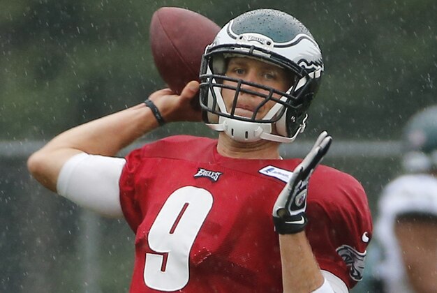 Philadelphia Eagles quarterback Nick Foles (9) passes the football during an NFL football training camp joint practice of the New England Patriots and the Philadelphia Eagles in Foxborough, Mass., Wednesday, Aug. 13, 2014. (AP Photo/Elise Amendola)