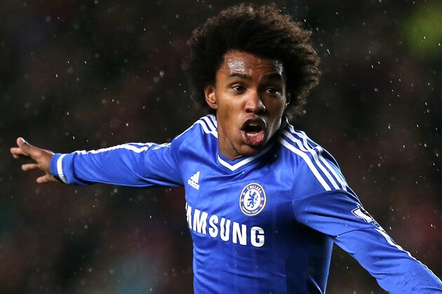 SOUTHAMPTON, ENGLAND - JANUARY 01:  Willian of Chelsea celebrates after scoring his team's second goal during the Barclays Premier League match between Southampton and Chelsea at St Mary's Stadium on January 1, 2014 in Southampton, England.  (Photo by Warren Little/Getty Images)