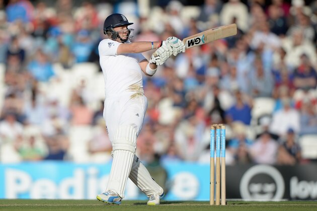 LONDON, ENGLAND - AUGUST 16:  Joe Root of England bats during day two of 5th Investec Test match between England and India at The Kia Oval on August 16, 2014 in London, England.  (Photo by Gareth Copley/Getty Images)