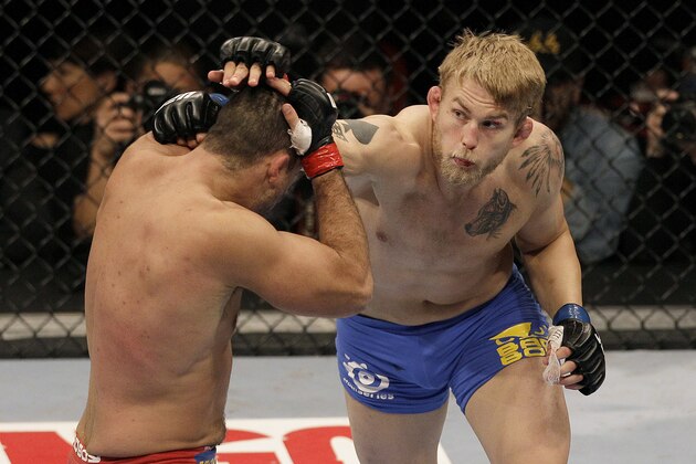 Alexander Gustafsson, from Sweden, right, fights Mauricio