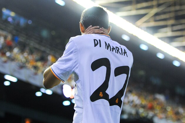 VALENCIA, SPAIN - APRIL 16:  Angel Di Maria of Real Madrid CF reacts during the Copa del Rey Final between Real Madrid and FC Barcelona at Estadio Mestalla on April 16, 2014 in Valencia, Spain.  (Photo by David Ramos/Getty Images)