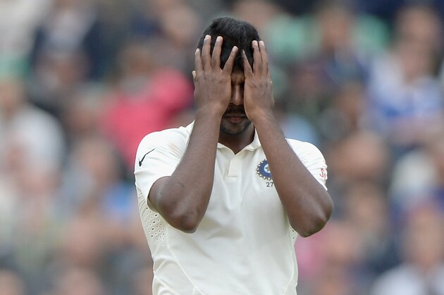 LONDON, ENGLAND - AUGUST 17:  Varun Aaron of India reacts as Stuart Broad of England scores runs during day three of 5th Investec Test match between England and India at The Kia Oval on August 17, 2014 in London, England.  (Photo by Gareth Copley/Getty Images)