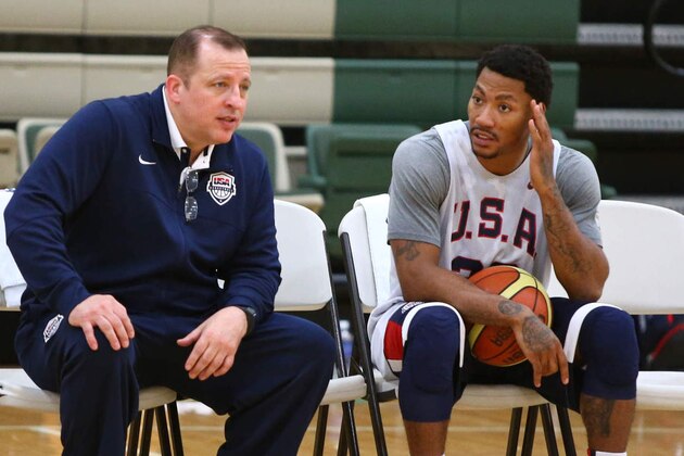 CHICAGO, IL - AUGUST 15: Assistant Coach Tom Thibodeau and Derrick Rose of the USA Basketball Men's National Team chats during practice at the Quest MultiSport Facility on August 15, 2014 in Chicago, Illinois.  NOTE TO USER: User expressly acknowledges and agrees that, by downloading and/or using this Photograph, user is consenting to the terms and conditions of the Getty Images License Agreement. Mandatory Copyright Notice: Copyright 2014 NBAE (Photo by Nathaniel S. Butler/NBAE via Getty Images)