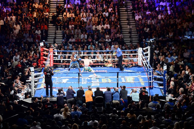 LAS VEGAS, NV - SEPTEMBER 14:  A general view as Floyd Mayweather Jr. takes on Canelo Alvarez during their WBC/WBA 154-pound title fight at the MGM Grand Garden Arena on September 14, 2013 in Las Vegas, Nevada.  (Photo by Ethan Miller/Getty Images)