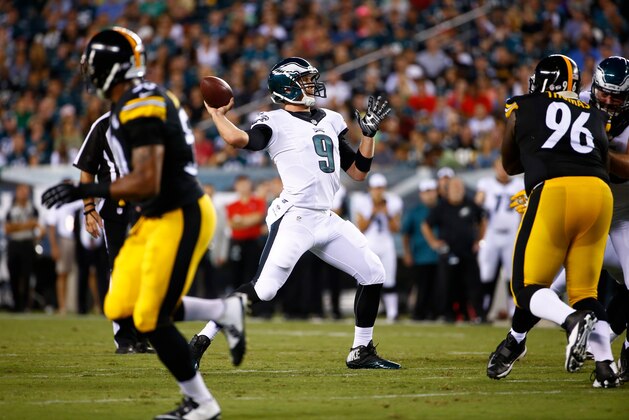 Philadelphia Eagles' Nick Foles passes during the first half of an NFL preseason football game against the Pittsburgh Steelers, Thursday, Aug. 21, 2014, in Philadelphia. (AP Photo/Matt Rourke)