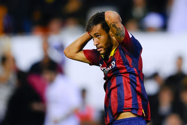 VALENCIA, SPAIN - APRIL 16:  Neymar of FC Barcelona reacts dejected after missing a chance to score during the Copa del Rey Final between Real Madrid and FC Barcelona at Estadio Mestalla on April 16, 2014 in Valencia, Spain.  (Photo by David Ramos/Getty Images)