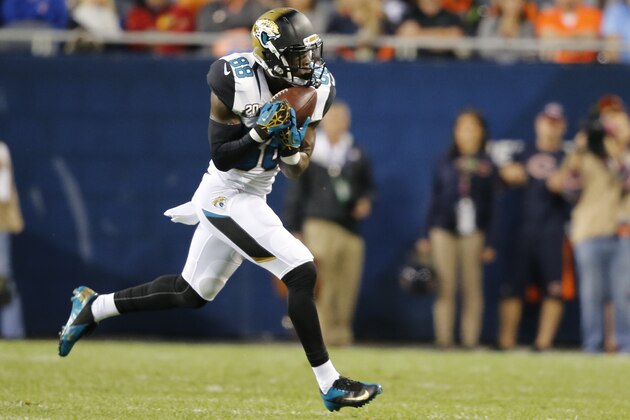 Jacksonville Jaguars wide receiver Allen Hurns (88) makes a reception against the Chicago Bears during the first half of an NFL preseason football game in Chicago, Thursday, Aug. 14, 2014. (AP Photo/Stacy Thacker) Jacksonville Jaguars wide receiver Allen Hurns (88) makes a reception against the Chicago Bears during the first half of an NFL preseason football game in Chicago, Thursday, Aug. 14, 2014. (AP Photo/Stacy Thacker)