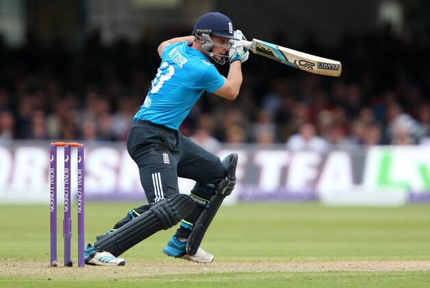 LONDON, ENGLAND - MAY 31:  Jos Buttler of England steers the ball during the 4th Royal London One Day International match between England and Sri Lanka at Lord's Cricket Ground on May 31, 2014 in London, England. (Photo by Jan Kruger/Getty Images)