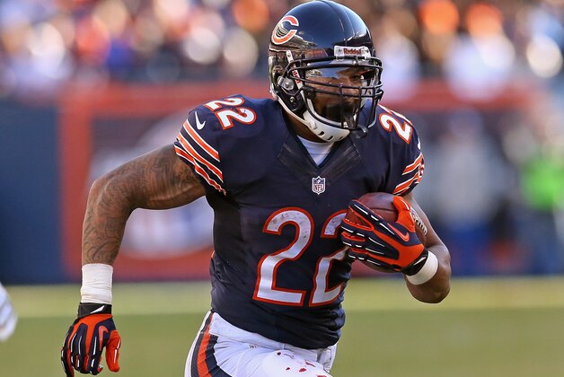 CHICAGO, IL - NOVEMBER 10:  Matt Forte #22 of the Chicago Bears runs against the Detroit Lions at Soldier Field on November 10, 2013 in Chicago, Illinois. The Lions defeated the Bears 21-19.  (Photo by Jonathan Daniel/Getty Images)