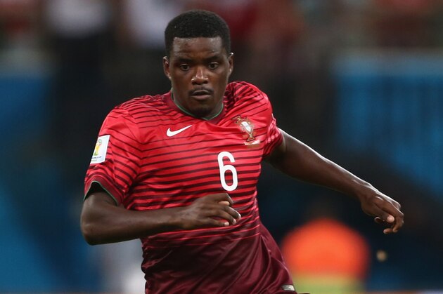 MANAUS, BRAZIL - JUNE 22:  William Carvalho of Portugal controls the ball during the 2014 FIFA World Cup Brazil Group G match between the United States and Portugal at Arena Amazonia on June 22, 2014 in Manaus, Brazil.  (Photo by Warren Little/Getty Images)