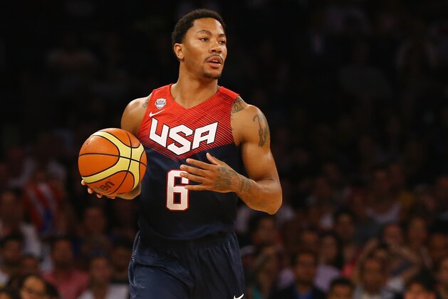 NEW YORK, NY - AUGUST 22:  Derrick Rose #6 of the USA dribbles against  Puerto Rico during their game at Madison Square Garden on August 22, 2014 in New York City.  (Photo by Al Bello/Getty Images)