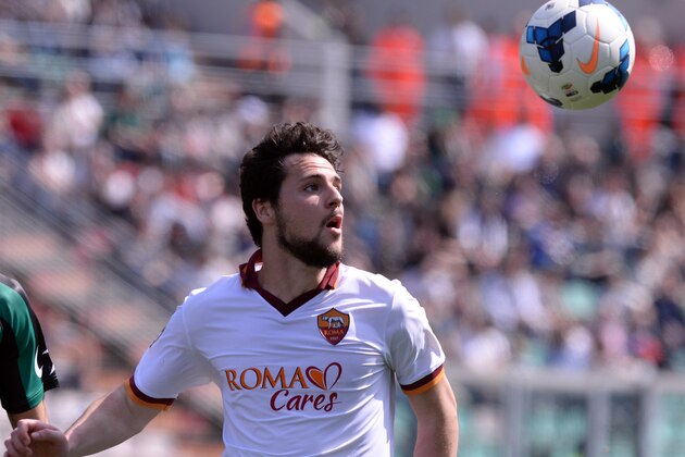 SASSUOLO, ITALY - MARCH 30:  Mattia Destro of AS Roma in action during the Serie A match between US Sassuolo Calcio and AS Roma on March 30, 2014 in Sassuolo, Italy.  (Photo by Claudio Villa/Getty Images)