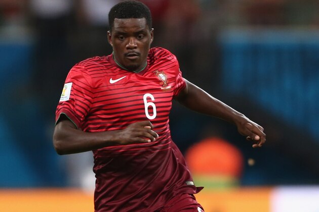 MANAUS, BRAZIL - JUNE 22:  William Carvalho of Portugal controls the ball during the 2014 FIFA World Cup Brazil Group G match between the United States and Portugal at Arena Amazonia on June 22, 2014 in Manaus, Brazil.  (Photo by Warren Little/Getty Images)