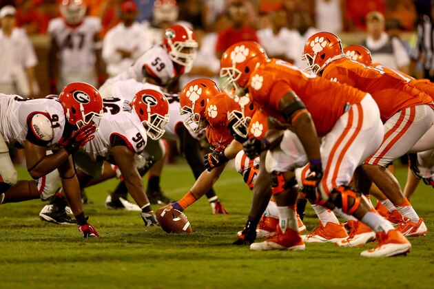 CLEMSON, SC - AUGUST 31:  A general view of the Georgia Bulldogs versus Clemson Tigers during their game at Memorial Stadium on August 31, 2013 in Clemson, South Carolina.  (Photo by Streeter Lecka/Getty Images)