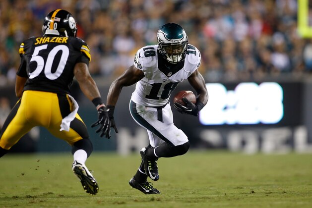 Philadelphia Eagles' Jeremy Maclin runs a catch during the first half of an NFL preseason football game against the Pittsburgh Steelers, Thursday, Aug. 21, 2014, in Philadelphia. (AP Photo/Michael Perez)