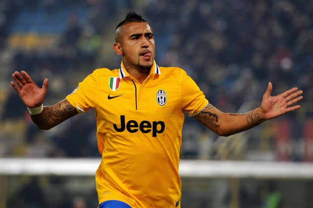 BOLOGNA, ITALY - DECEMBER 06: Arturo Vidal of Juventus celebrates scoring the first goal during the Serie A match between Bologna FC and Juventus at Stadio Renato Dall'Ara on December 6, 2013 in Bologna, Italy. (Photo by Claudio Villa/Getty Images) BOLOGNA, ITALY - DECEMBER 06: Arturo Vidal of Juventus celebrates scoring the first goal during the Serie A match between Bologna FC and Juventus at Stadio Renato Dall'Ara on December 6, 2013 in Bologna, Italy. (Photo by Claudio Villa/Getty Images)