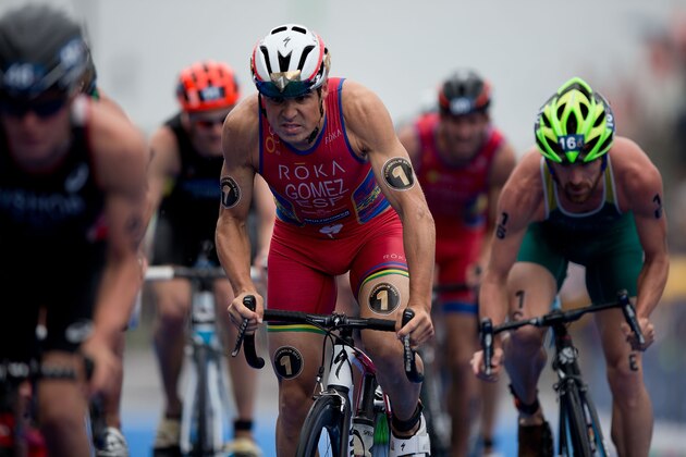 STOCKHOLM, SWEDEN - AUGUST 23: Threadneedle Leader winner Javier Gomez Noya from Spain competes on the biking course at the Elite Men Sprint Race during the ITU World Triathlon on August 23, 2014 in Stockholm, Sweden. (Photo by Gonzalo Arroyo Moreno/Getty Images for Threadneedle)