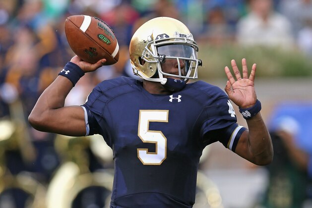 SOUTH BEND, IN - AUGUST 30:  Everett Golson #5 of the Norte Dame Fighting Irish passes against the Rice Owls at Notre Dame Stadium on August 30, 2014 in South Bend, Indiana.  (Photo by Jonathan Daniel/Getty Images)