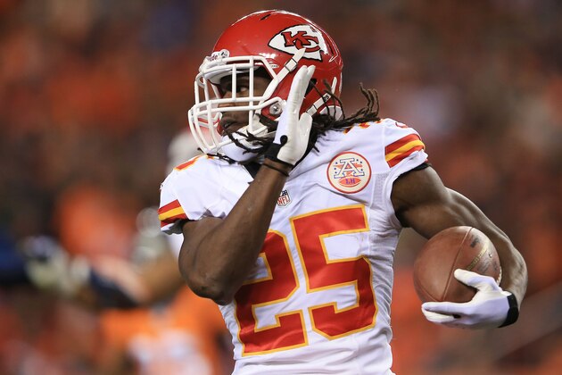 DENVER, CO - NOVEMBER 17:   Jamaal Charles #25 of the Kansas City Chiefs carries the ball against the Denver Broncos at Sports Authority Field at Mile High on November 17, 2013 in Denver, Colorado.  (Photo by Doug Pensinger/Getty Images)