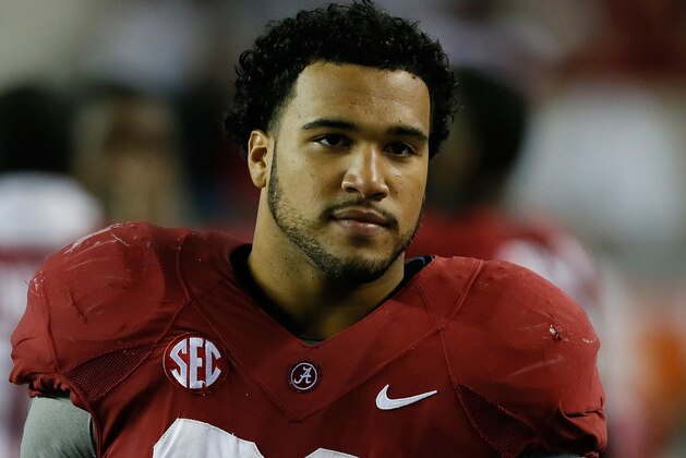 TUSCALOOSA, AL - OCTOBER 19: Trey DePriest #33 of the Alabama Crimson Tide against the Arkansas Razorbacksat Bryant-Denny Stadium on October 19, 2013 in Tuscaloosa, Alabama. (Photo by Kevin C. Cox/Getty Images) TUSCALOOSA, AL - OCTOBER 19: Trey DePriest #33 of the Alabama Crimson Tide against the Arkansas Razorbacksat Bryant-Denny Stadium on October 19, 2013 in Tuscaloosa, Alabama. (Photo by Kevin C. Cox/Getty Images)