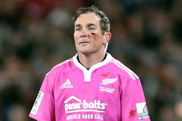 DUNEDIN, NEW ZEALAND - MAY 24:  A bloodied referee Glen Jackson during the round 15 Super Rugby match between the Highlanders and the Crusaders at Forsyth Barr Stadium on May 24, 2014 in Dunedin, New Zealand.  (Photo by Rob Jefferies/Getty Images)