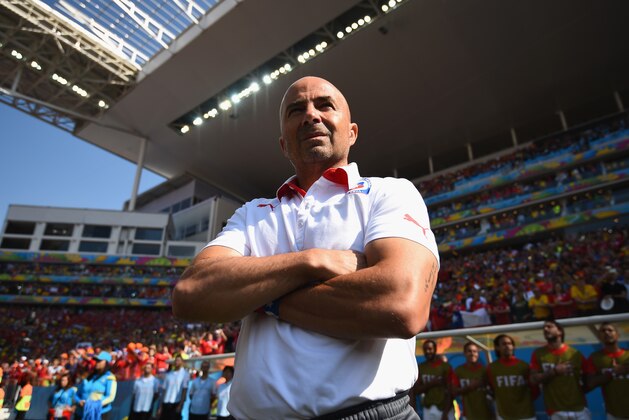 SAO PAULO, BRAZIL - JUNE 23:  Head coach Jorge Sampaoli of Chile looks on during the 2014 FIFA World Cup Brazil Group B match between the Netherlands and Chile at Arena de Sao Paulo on June 23, 2014 in Sao Paulo, Brazil.  (Photo by Matthias Hangst/Getty Images)