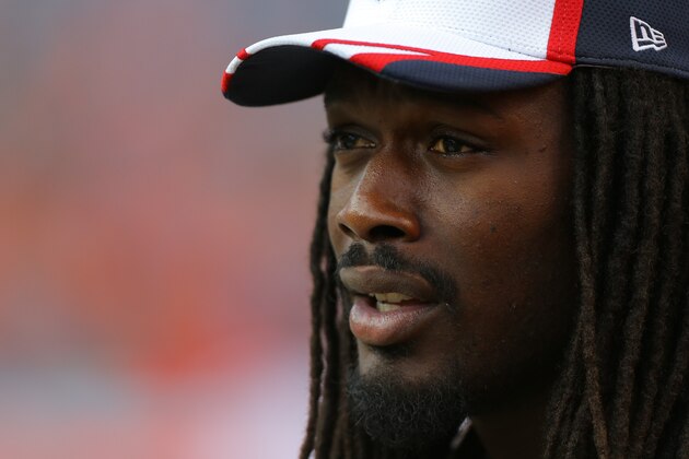 DENVER, CO - AUGUST 23:  Linebacker Jadeveon Clowney #90 of the Houston Texans stands on the sideline before a preseason game against the Denver Broncos at Sports Authority Field at Mile High on August 23, 2014 in Denver, Colorado.  (Photo by Justin Edmonds/Getty Images)