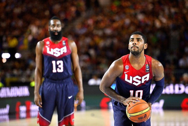 BILBAO, SPAIN - SEPTEMBER 04:  Kyrie Irving #10 of the USA Basketball Men's National Team shoots the basketball against  the Ukraine Basketball Team during the FIBA 2014 World Cup Tournament at the Bilbao Exhibition Center on September 04, 2014 in Bilbao, Spain. NOTE TO USER: User expressly acknowledges and agrees that, by downloading and/or using this Photograph, user is consenting to the terms and conditions of the Getty Images License Agreement. Mandatory Copyright Notice: Copyright 2014 NBAE (Photo by David Dow/NBAE via Getty Images)
