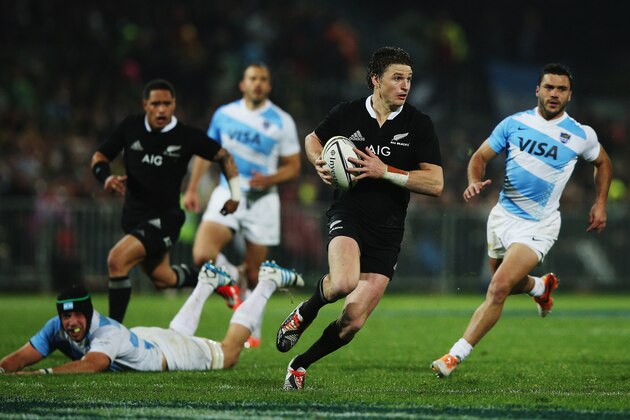 NAPIER, NEW ZEALAND - SEPTEMBER 06: Beauden Barrett of the All Blacks makes a break during The Rugby Championship match between the New Zealand All Blacks and Argentina at McLean Park on September 6, 2014 in Napier, New Zealand. (Photo by Hannah Peters/Getty Images) NAPIER, NEW ZEALAND - SEPTEMBER 06: Beauden Barrett of the All Blacks makes a break during The Rugby Championship match between the New Zealand All Blacks and Argentina at McLean Park on September 6, 2014 in Napier, New Zealand. (Photo by Hannah Peters/Getty Images)