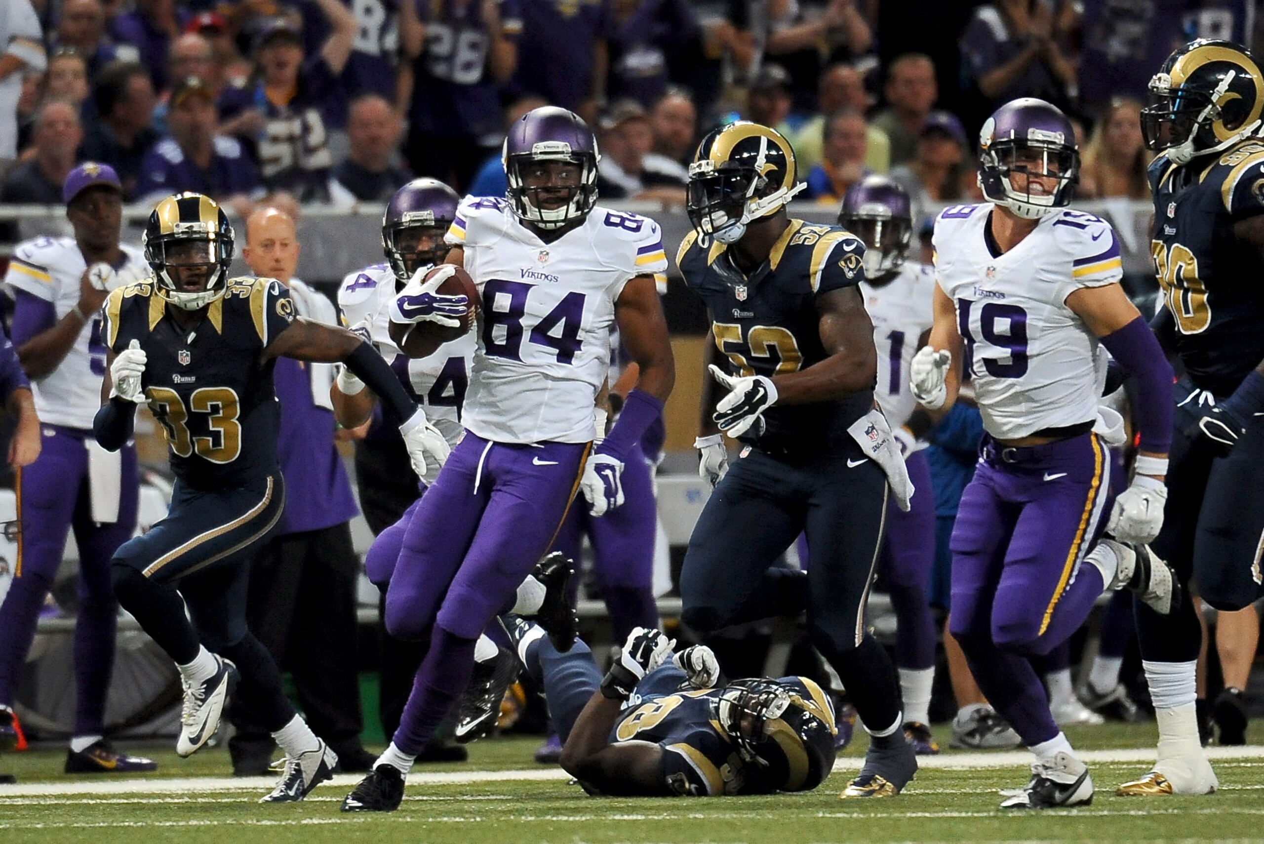 Minnesota Vikings wide receiver Cordarrelle Patterson (84) runs for a 67-yard touchdown during the third quarter an NFL football game against the St. Louis Rams Sunday, Sept. 7, 2014, in St. Louis. (AP Photo/L.G. Patterson)