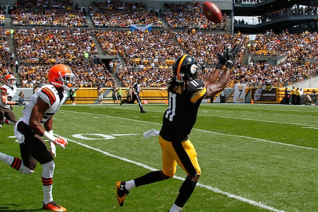 PITTSBURGH, PA - SEPTEMBER 7:  Markus Wheaton #11 of the Pittsburgh Steelers makes a catch for a first down in front of Justin Gilbert #21 of the Cleveland Browns at Heinz Field on September 7, 2014 in Pittsburgh, Pennsylvania.  (Photo by Justin K. Aller/Getty Images)