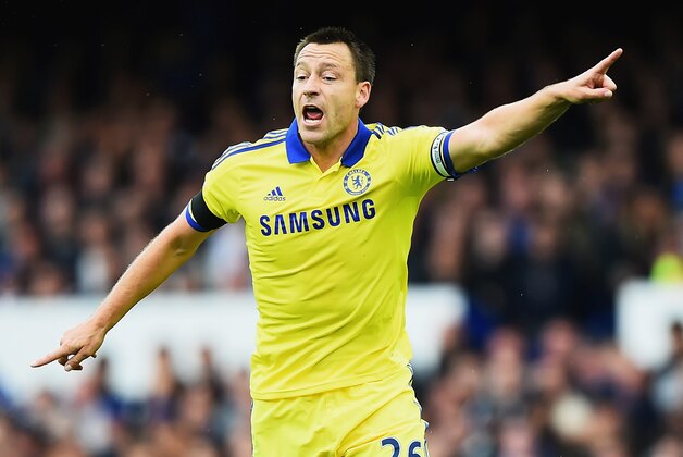LIVERPOOL, ENGLAND - AUGUST 30: John Terry of Chelsea gestures during the Barclays Premier League match between Everton and Chelsea at Goodison Park on August 30, 2014 in Liverpool, England.  (Photo by Laurence Griffiths/Getty Images)