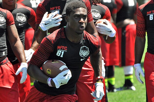 Texas RB Soso Jamabo rushed for nearly 500 yards Friday night.