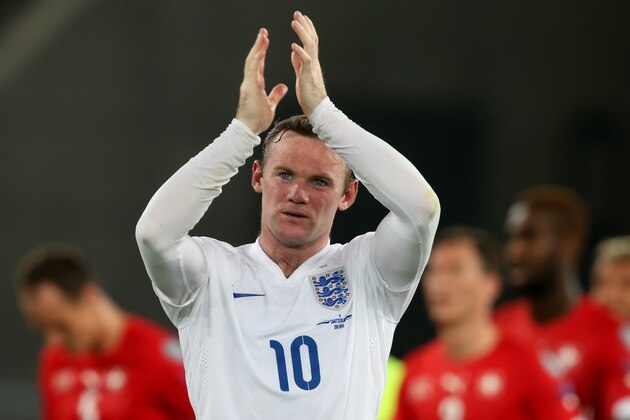 BASEL, SWITZERLAND - SEPTEMBER 08: Wayne Rooney of England applauds the fans after the EURO 2016 Qualifier match between Switzerland and England on September 8, 2014 in Basel, Switzerland. (Photo by Philipp Schmidli/Getty Images)